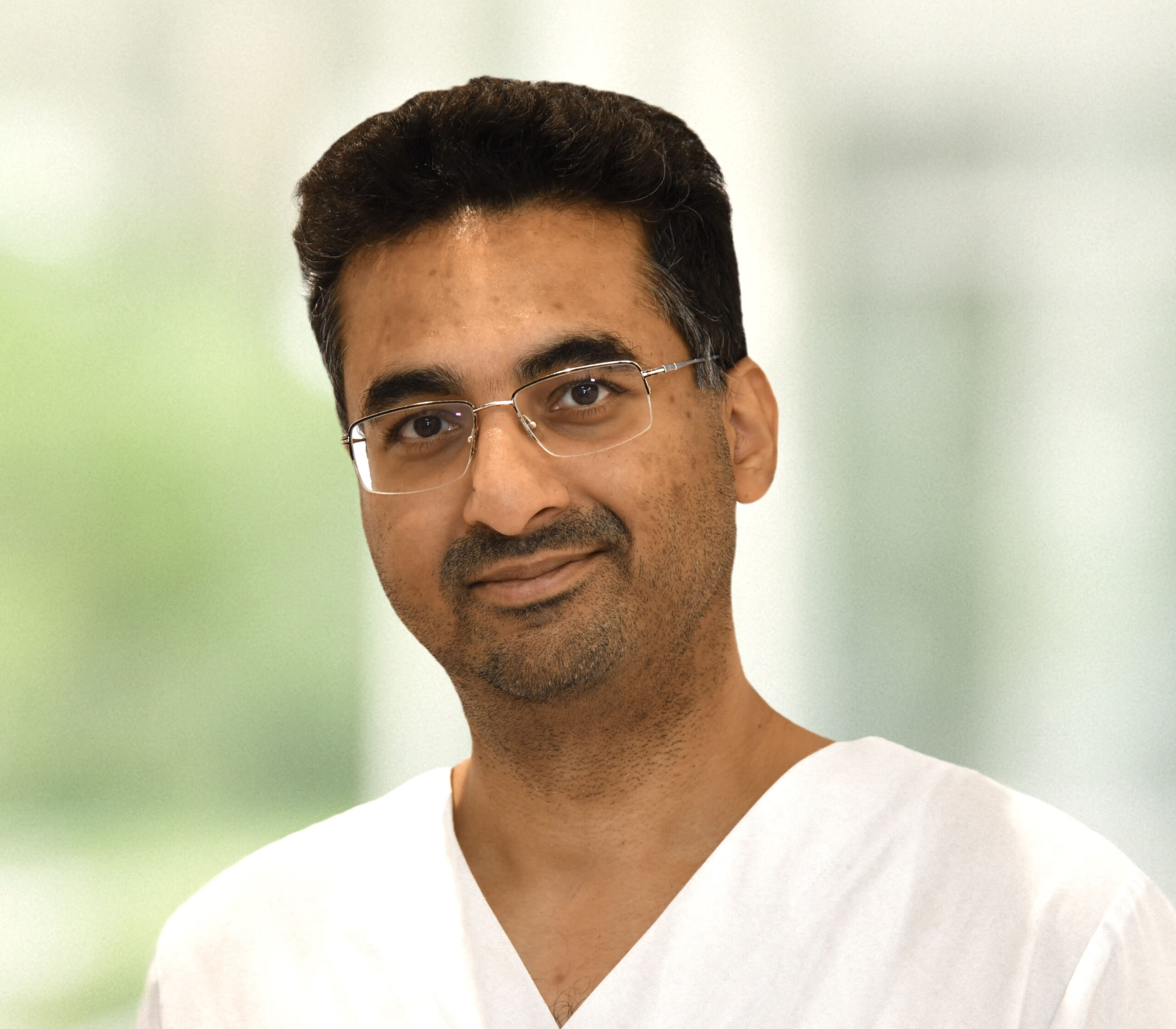 Dr. Ray Sutirtha